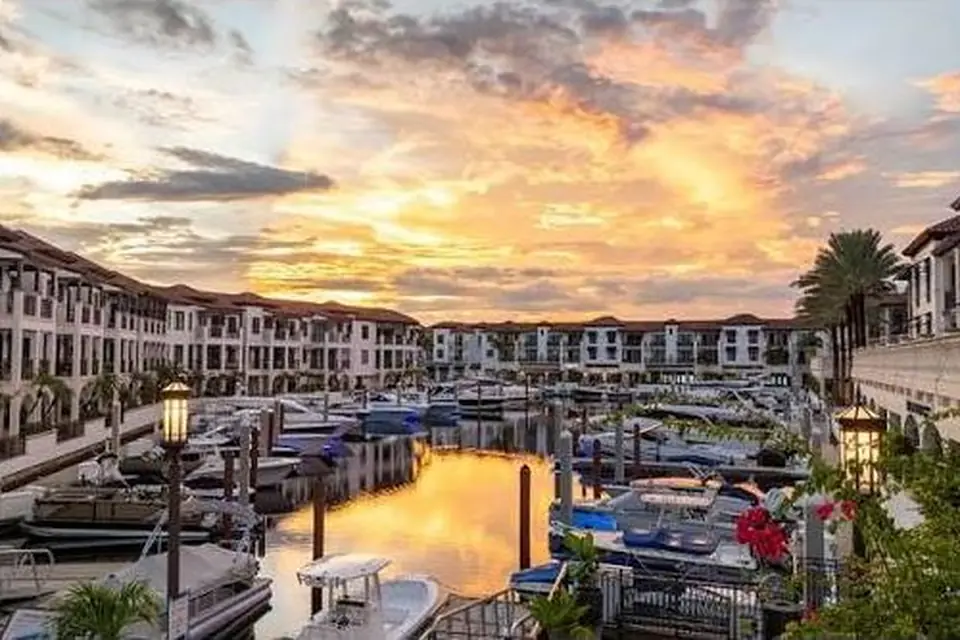 Naples Bay Resort